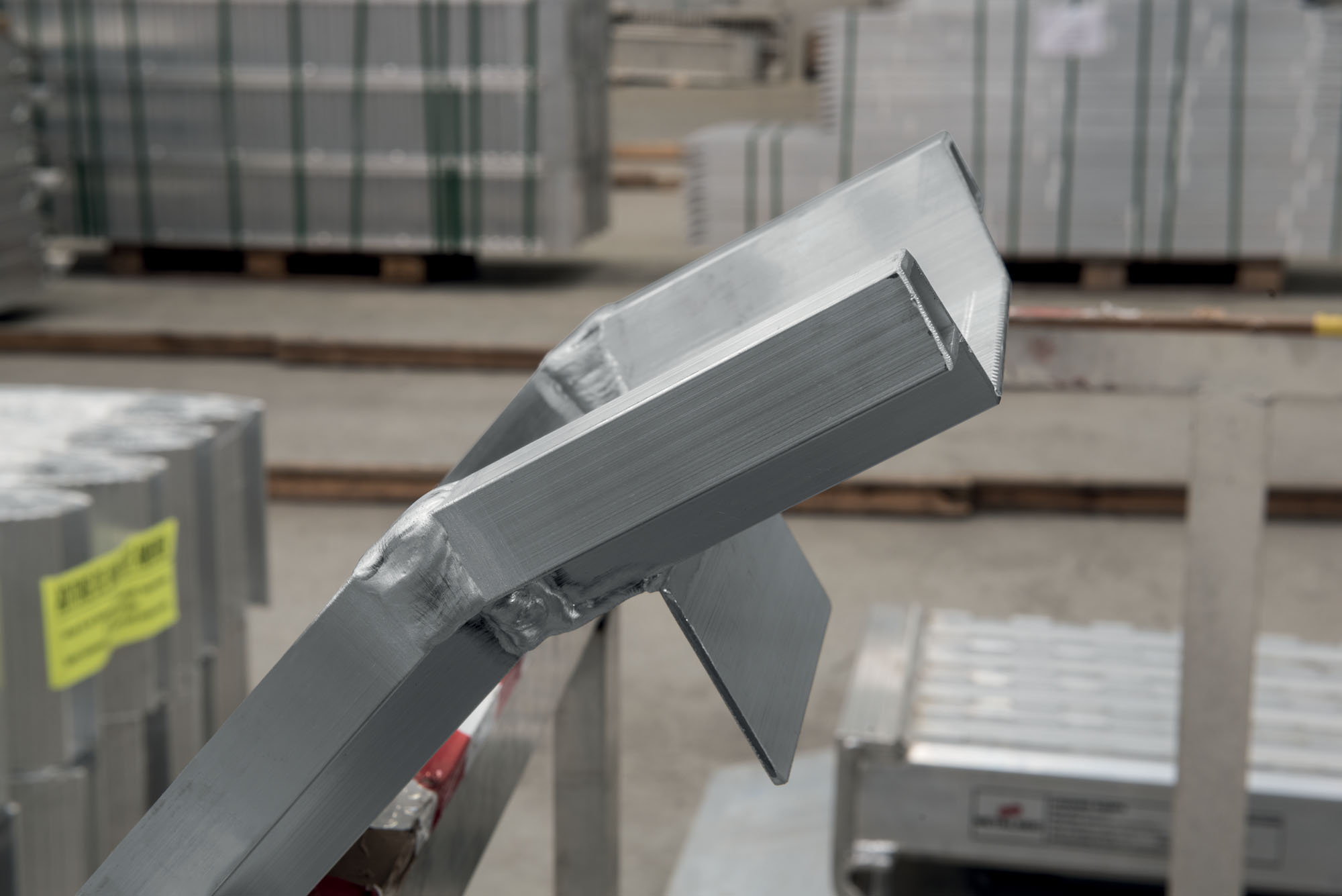 1 paire de rails de chargement avec rebord, longueur 3000 mm