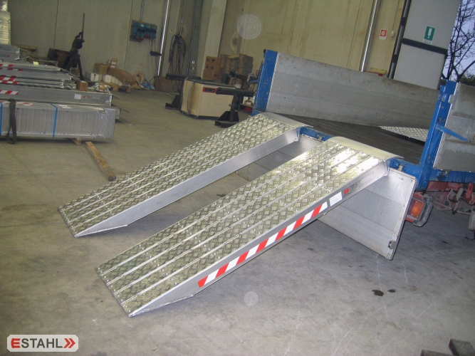 1 Paar Schwerlastrampen, Länge 5500 mm, Breite 600  mm