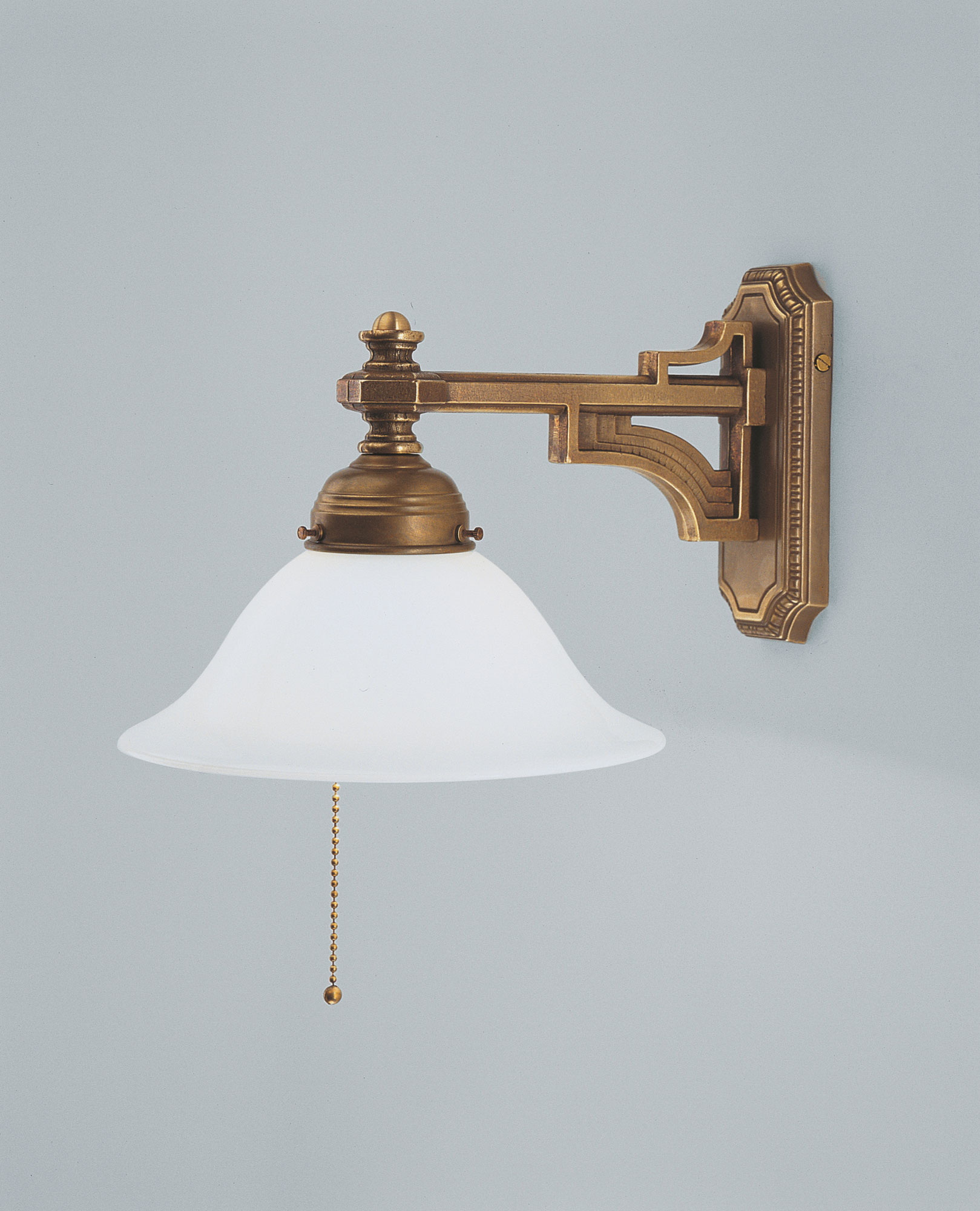 Wandleuchte A82-22 op B