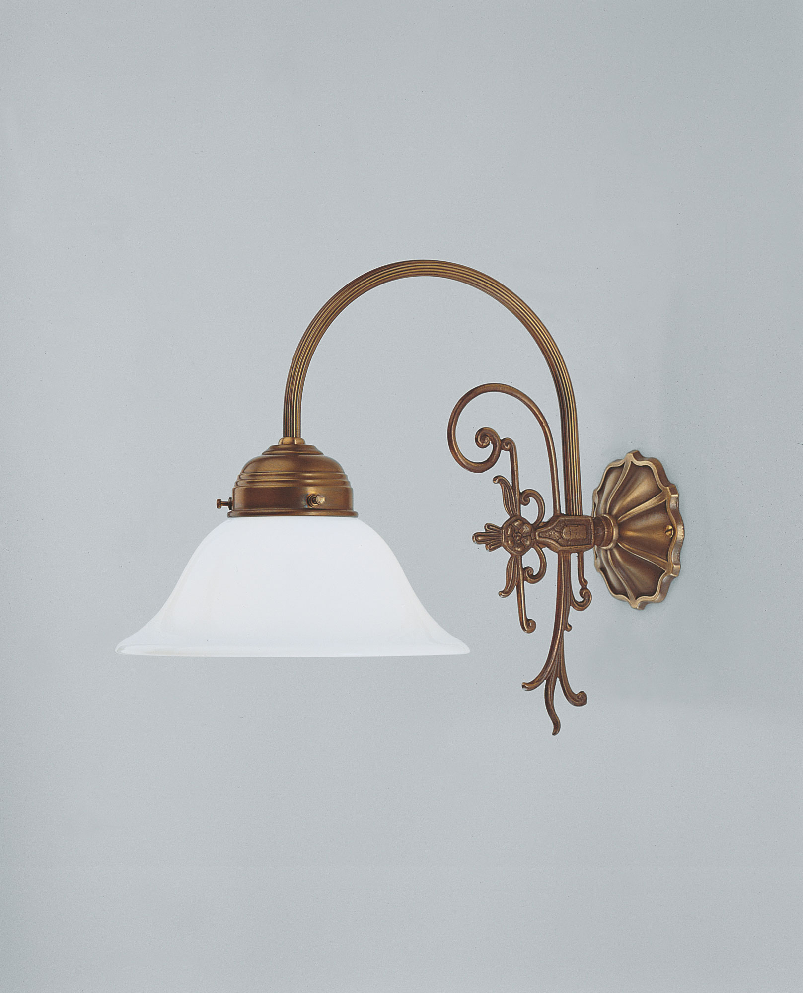 Wandleuchte A75-21 op B