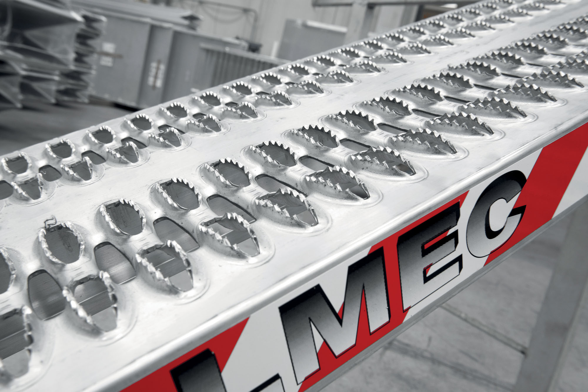 1 paire de rampes de chargement avec gripp - longueur 2000 mm