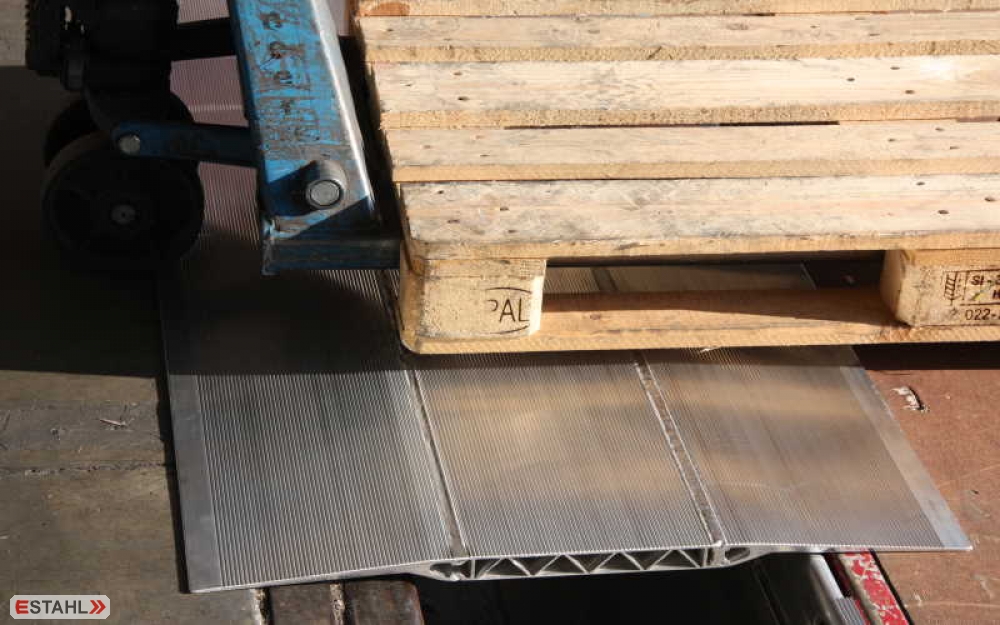 Niveleur de quai type 2TL, longueur 877 mm