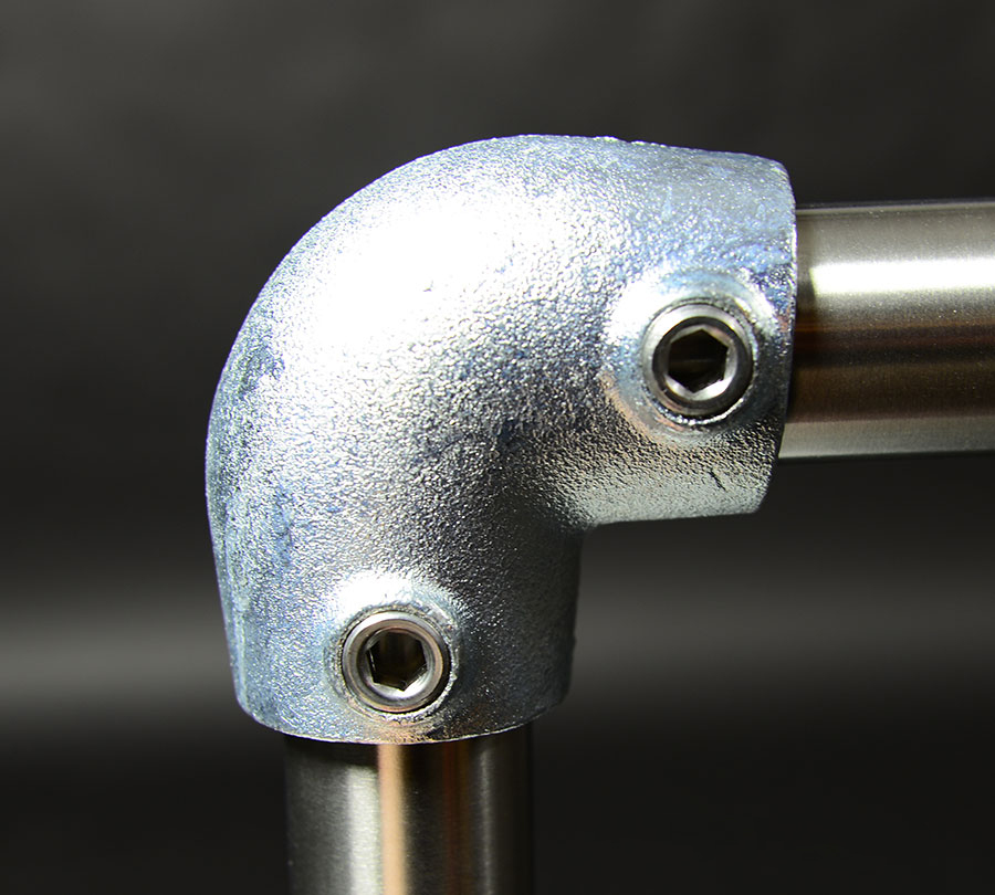 154C42 - Coude réglable, raccord de tube galvanisé à chaud