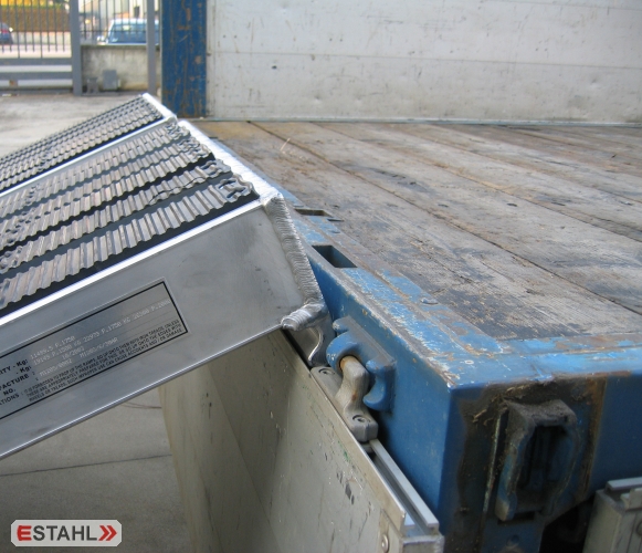 1 paire de rampes robustes, longueur 2500 mm, largeur 600 mm